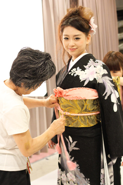 貸衣装の真奈武